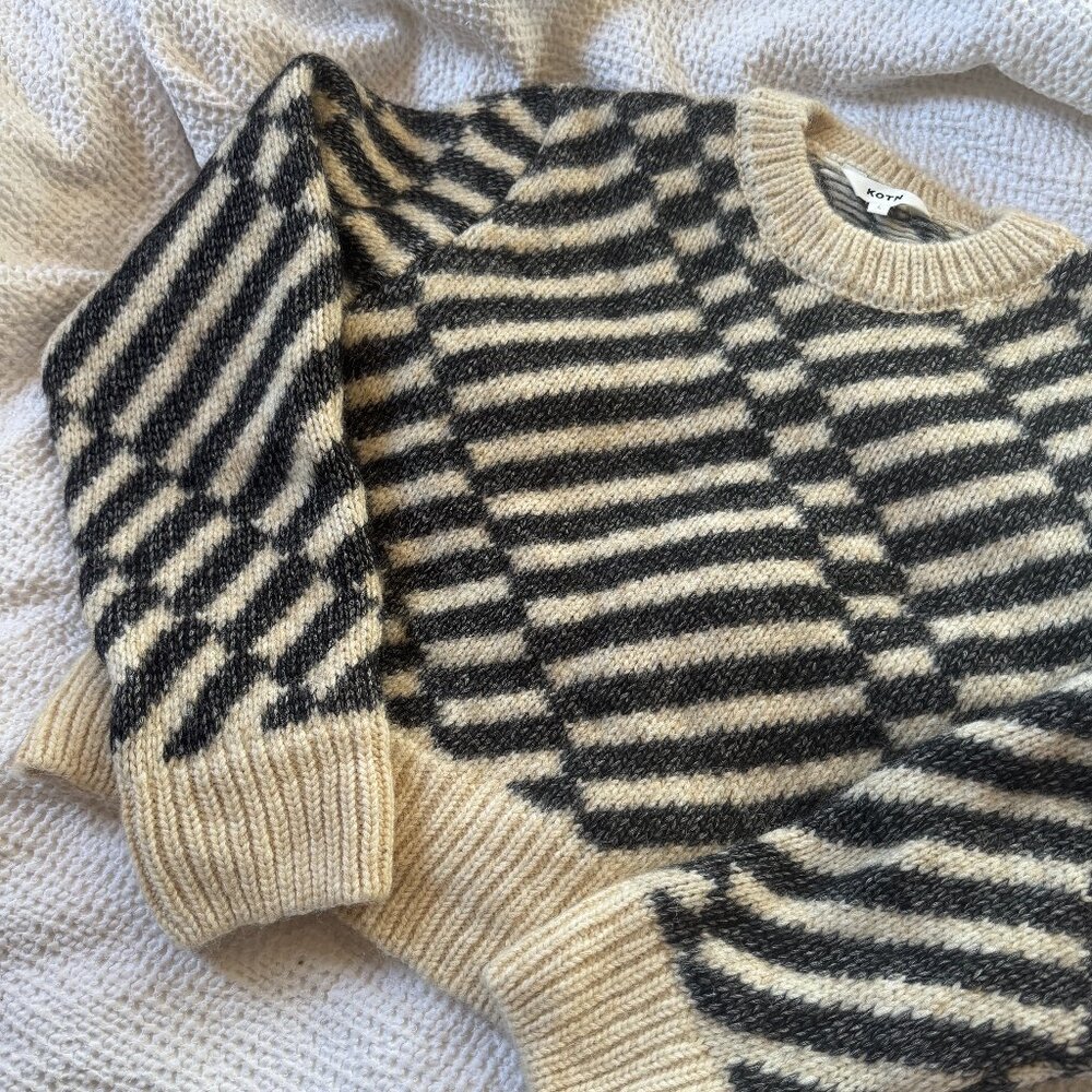 KOTN Cream and Black Sweater